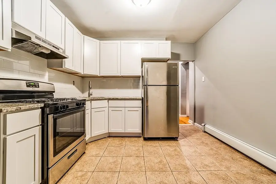 211 MYRTLE AVE, Jersey City, NJ 07305 - #3