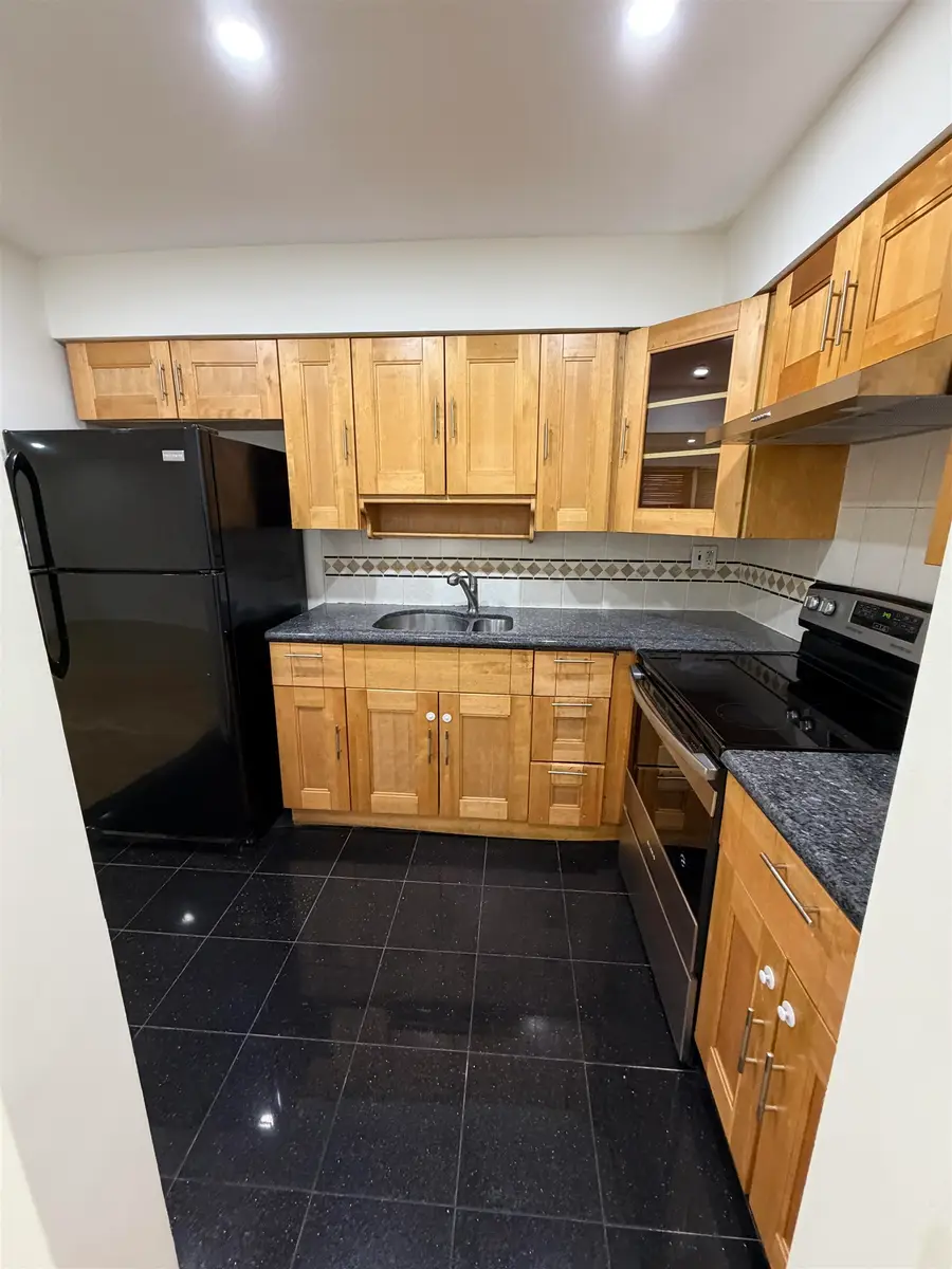 33-37 WEST 32ND ST #G1, Bayonne, NJ 07002 - Image #3