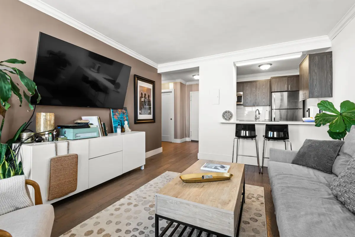 100 MANHATTAN AVE #1701, Union City, NJ 07087 - Image #1