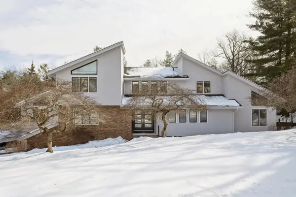 15 LAWRENCE WAY, Cedar Grove, NJ 07009