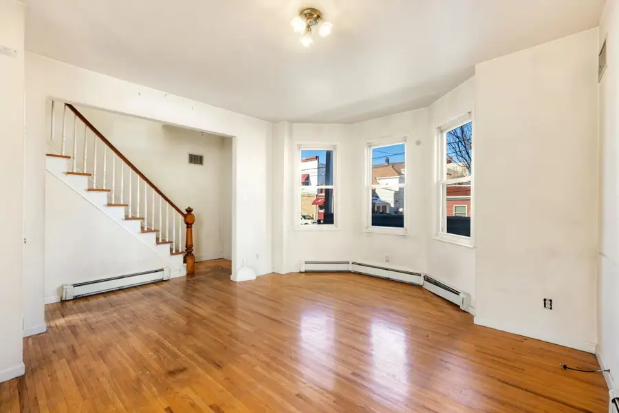 842 7TH ST, Secaucus, NJ 07094 - #2