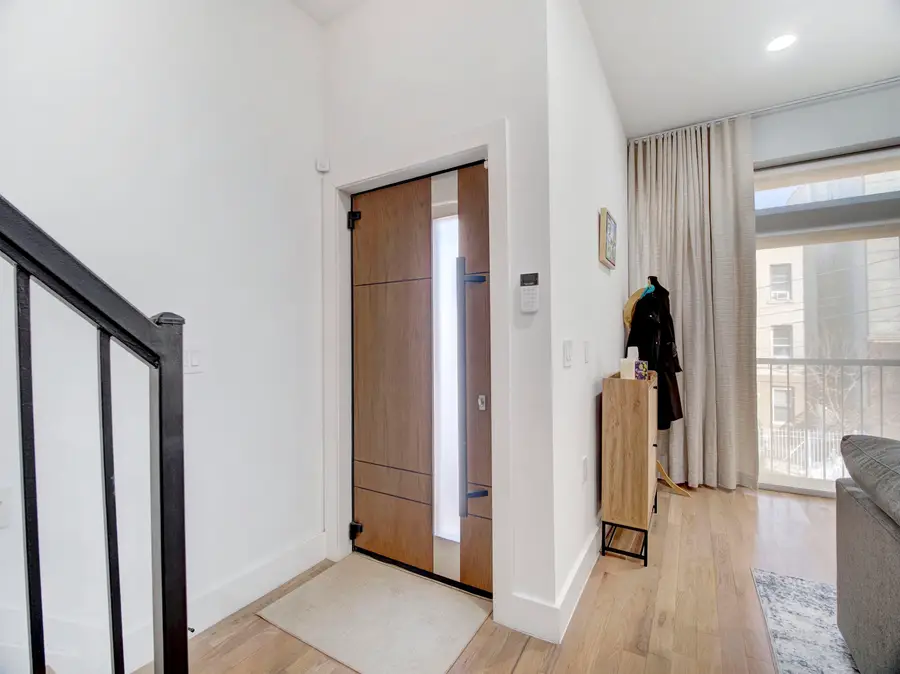 231 CLINTON AVE #2, Jersey City, NJ 07304 - Image #2