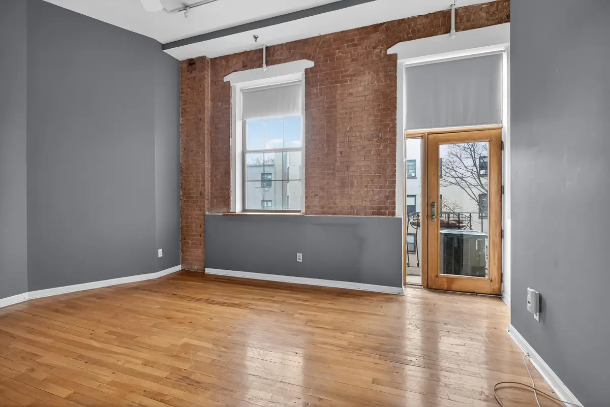1015 GRAND ST #2B, Hoboken, NJ 07030 - Image #1
