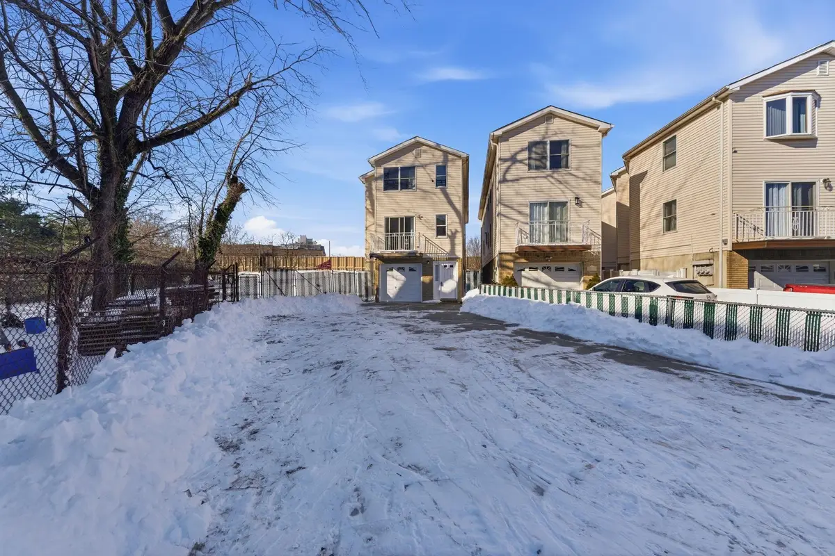 30 ELM CT, Bayonne, NJ 07002 - Image #1