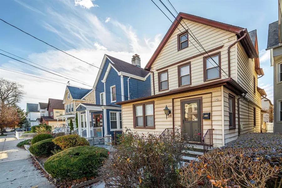 38 WEST 43RD ST, Bayonne, NJ 07002 - Image #2