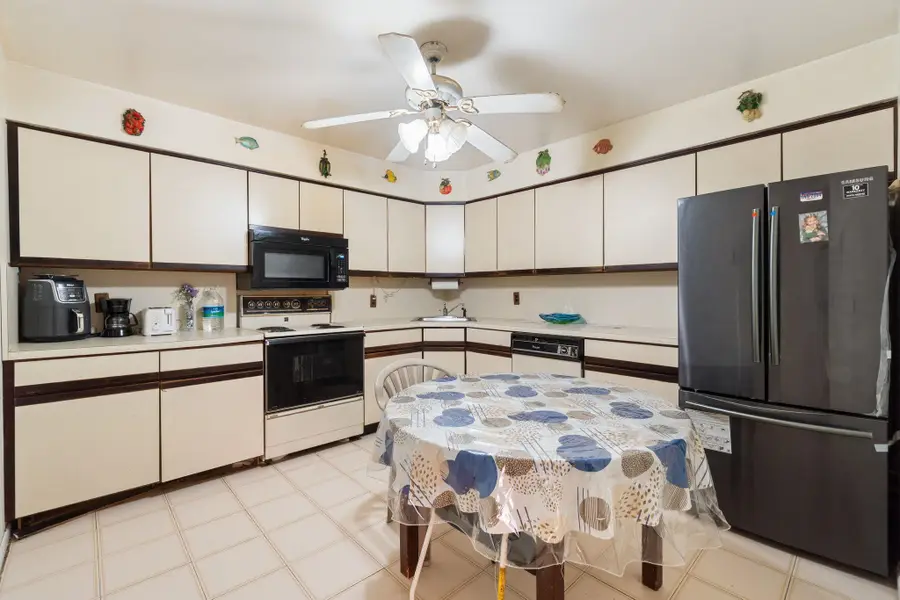 1906 PATERSON PLANK RD #3D, North Bergen, NJ 07047 - Image #3