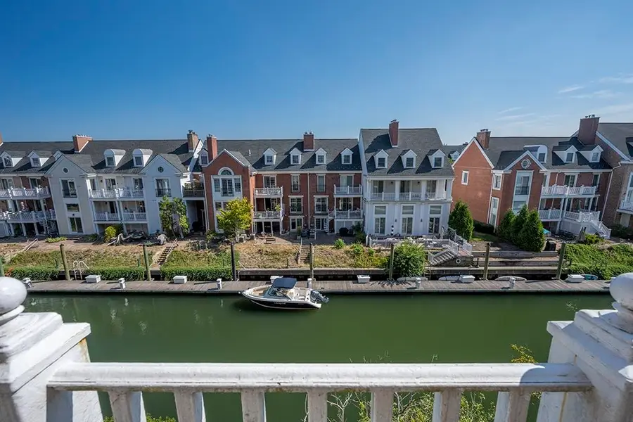 203 SHEARWATER CT WEST #22, Jersey City, NJ 07305 - #3