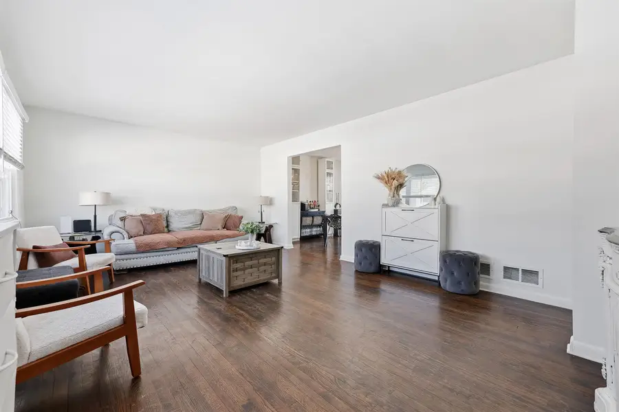 196 MERRITT AVE, Bergenfield, NJ 07621 - #2