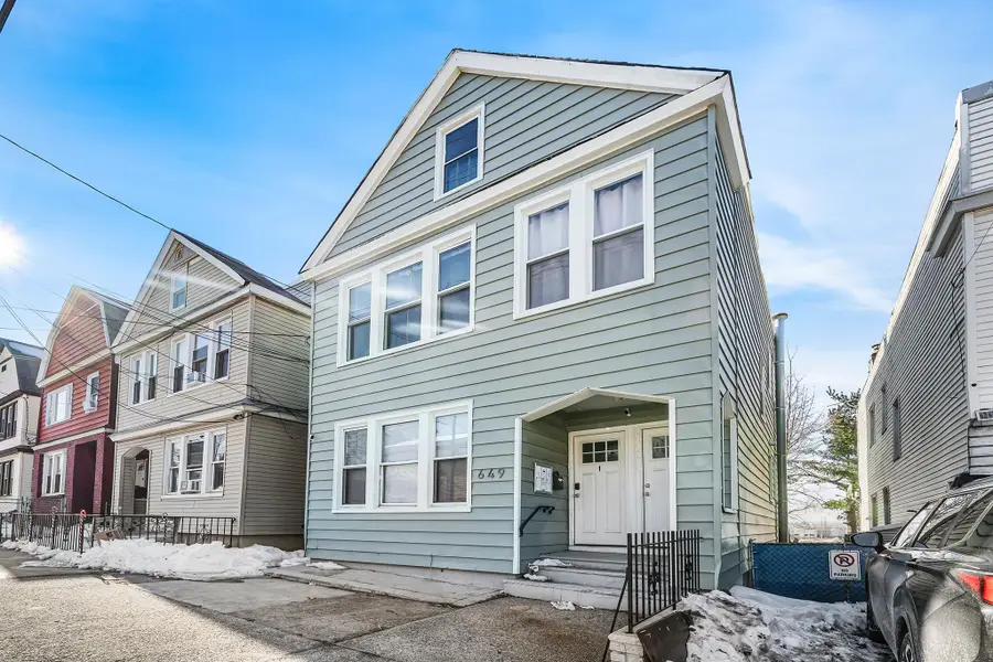 649 LIBERTY AVE, Jersey City, NJ 07307 - Image #2