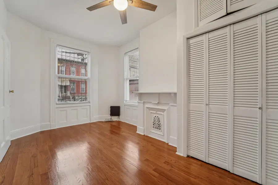 9 HOWARD PL, Jersey City, NJ 07306 - #3