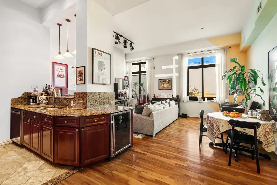 530 GREGORY AVE #C301, Weehawken, NJ 07086 - Image #2