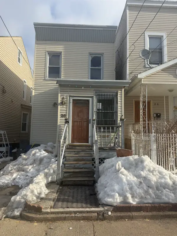 28 GAUTIER AVE, JC, Journal Square, NJ 07306