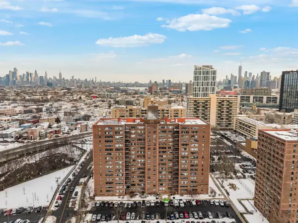 225 ST PAULS AVE #16N, JC, Journal Square, NJ 07306