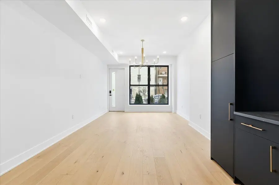 15 MANHATTAN AVE #1, Jersey City, NJ 07307 - #3