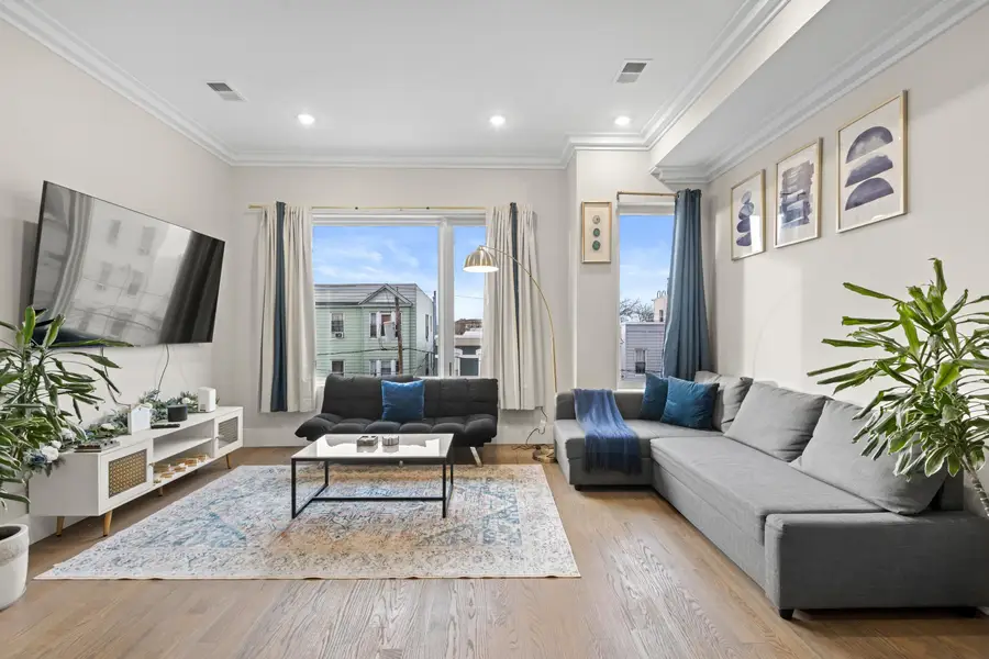 196 DELAWARE AVE #2, Jersey City, NJ 07306 - #2