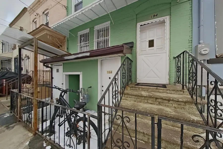 194 ASTOR ST, Newark, NJ 07114-2714 - #2