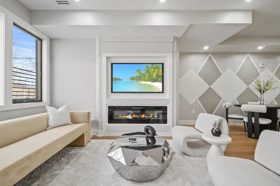 160 CENTRAL AVE #1, Jersey City, NJ 07307 - #3