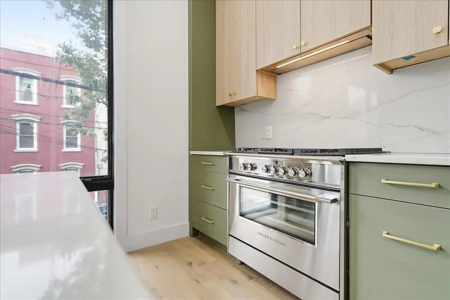 100 WEBSTER AVE #2, Jersey City, NJ 07307 - #3