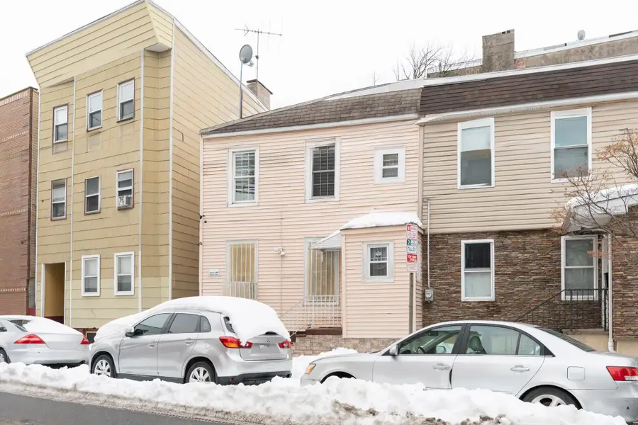 61 VROOM ST, Jersey City, NJ 07306 - #2