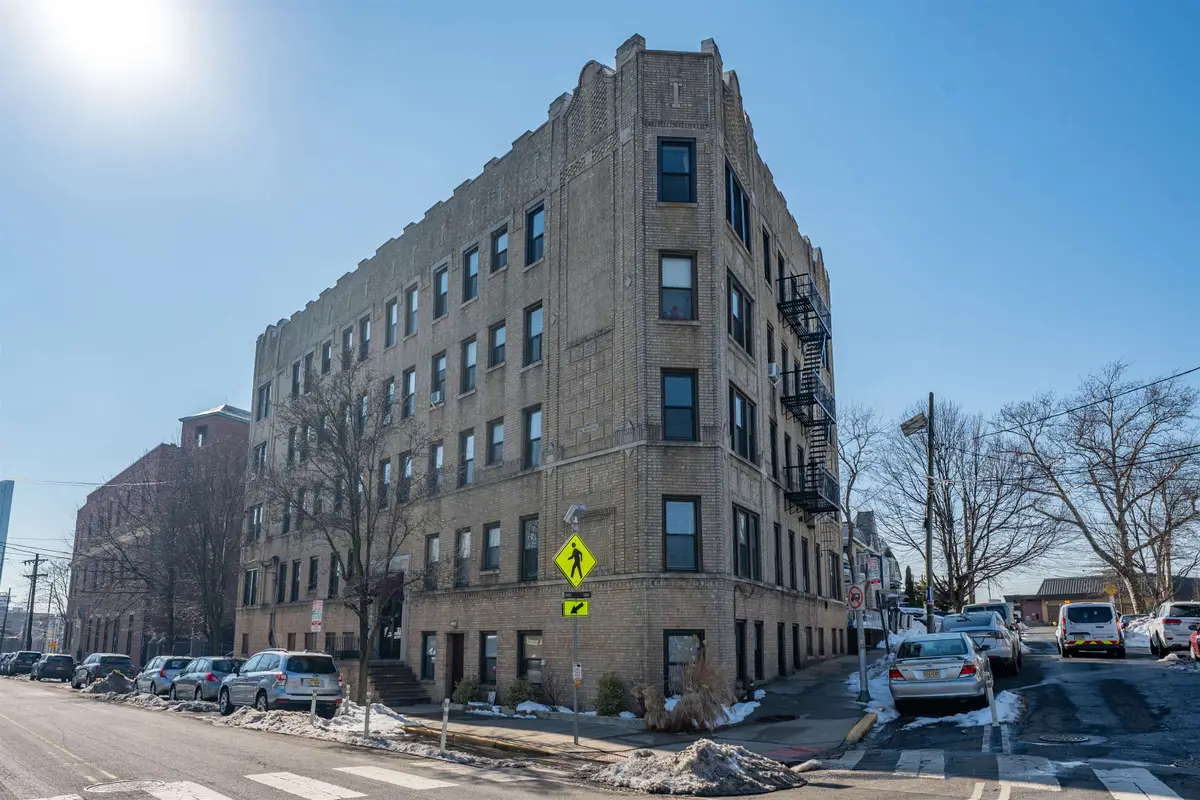 787 SUMMIT AVE #11, Jersey City, NJ 07307 - #1