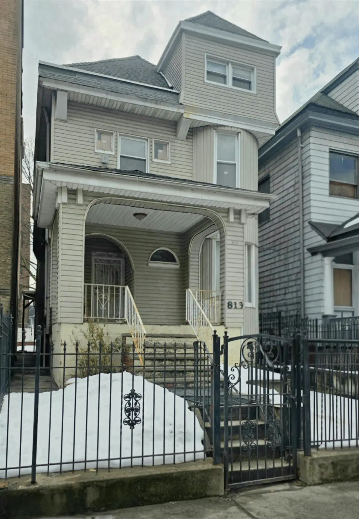 813 MONTGOMERY ST, Jersey City, NJ 07306 - #1