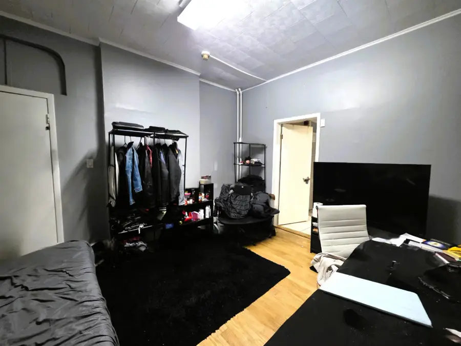 813 MONTGOMERY ST, Jersey City, NJ 07306 - #3