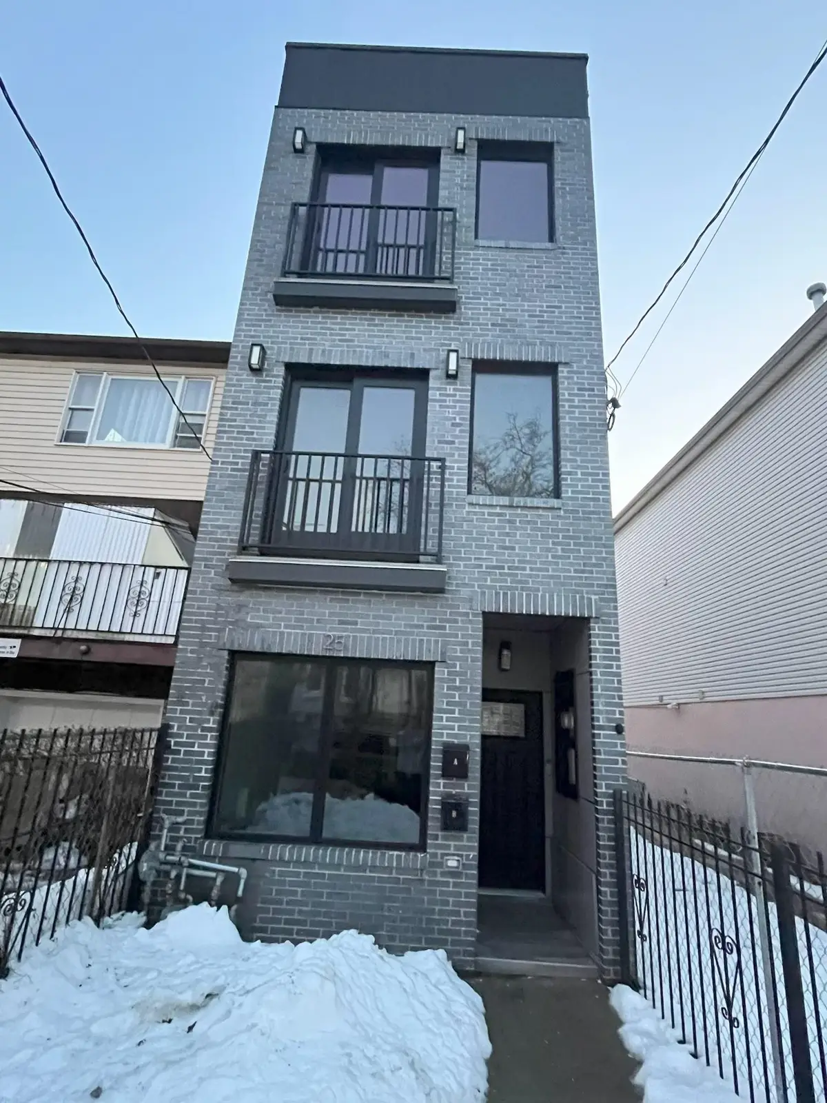 25 JEWETT AVE, Jersey City, NJ 07304 - #1