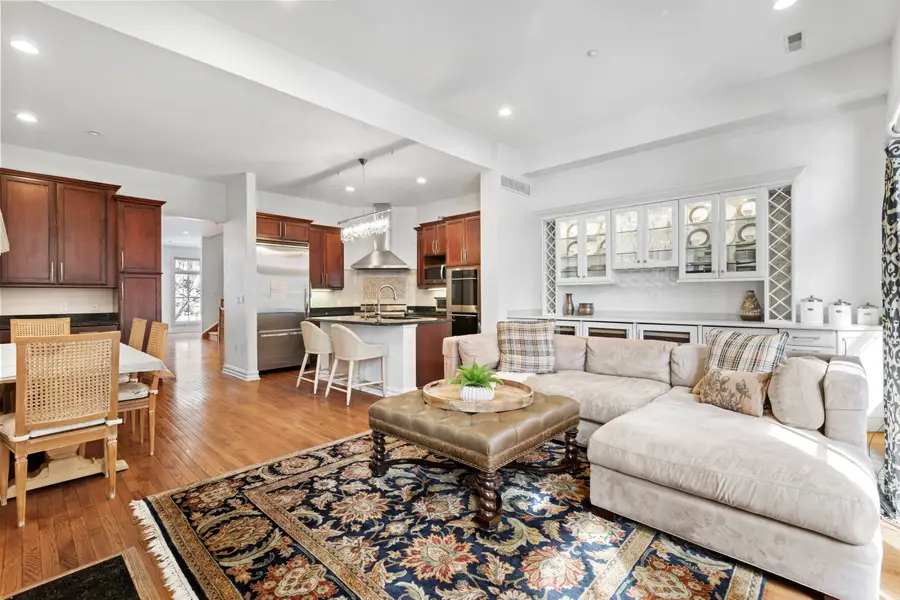 36 REGENCY PL, Weehawken, NJ 07086 - #2