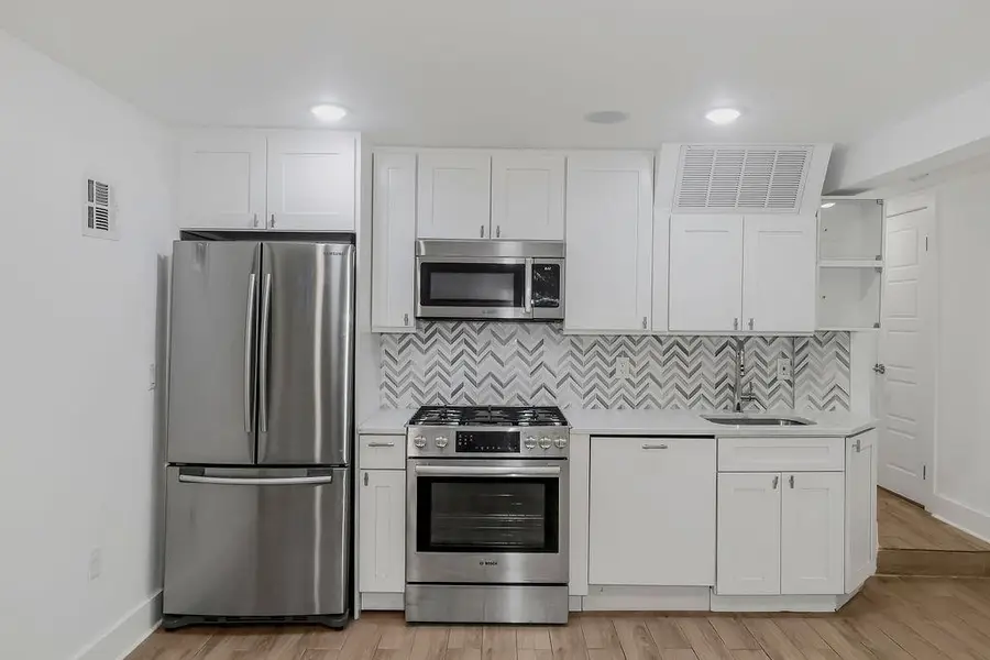 104 HOPKINS AVE #1, Jersey City, NJ 07306 - #2