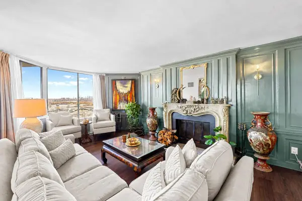 2005 HARMON COVE TOWER, Secaucus, NJ 07094
