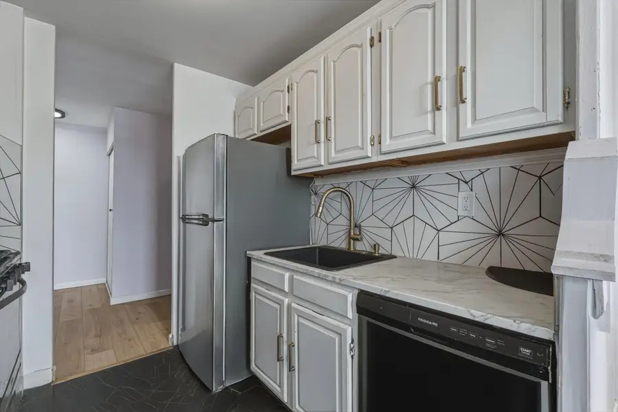 1225 KENNEDY BLVD #3F, Bayonne, NJ 07002 - #3