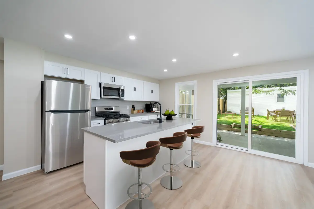 171 VAN HORNE ST, Jersey City, NJ 07304 - #1