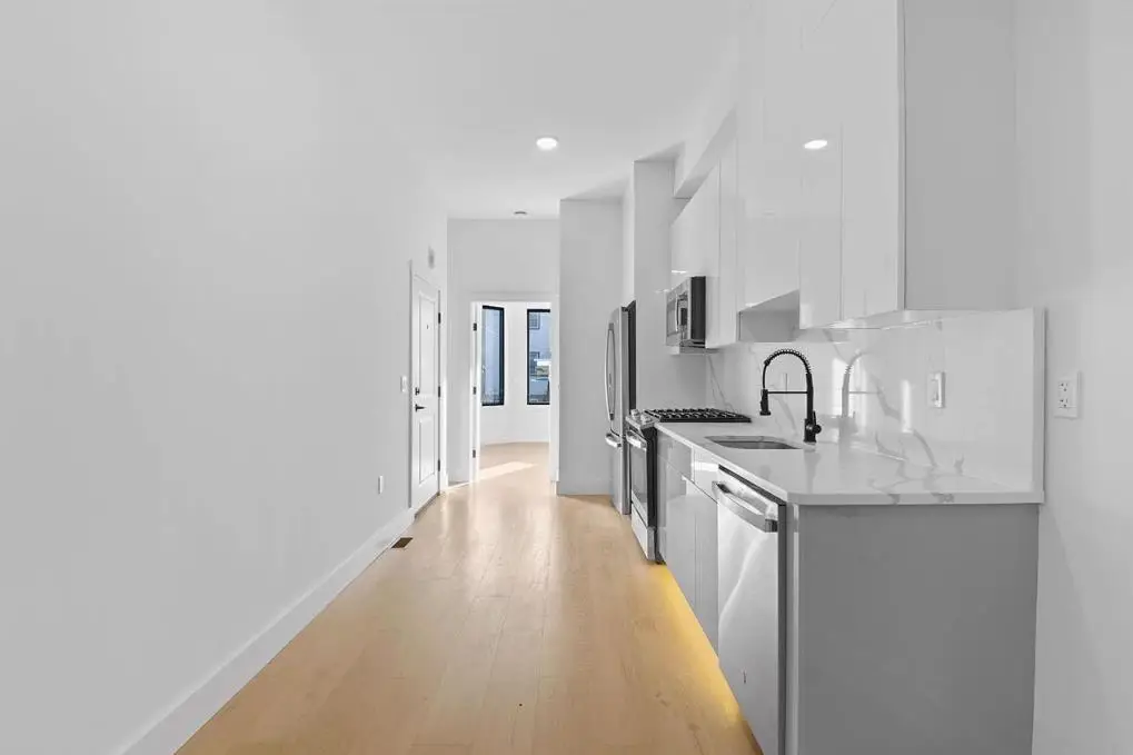 291 NEW YORK AVE #2, Jersey City, NJ 07307 - #1