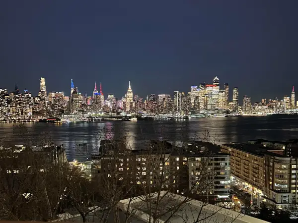 6040 BLVD EAST #8C, West New York, NJ 07093