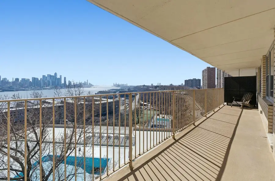 6040 BLVD EAST #8C, West New York, NJ 07093 - #3