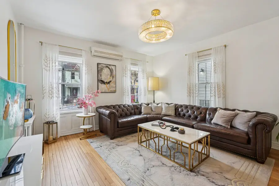 31 47TH ST, Weehawken, NJ 07086 - #2