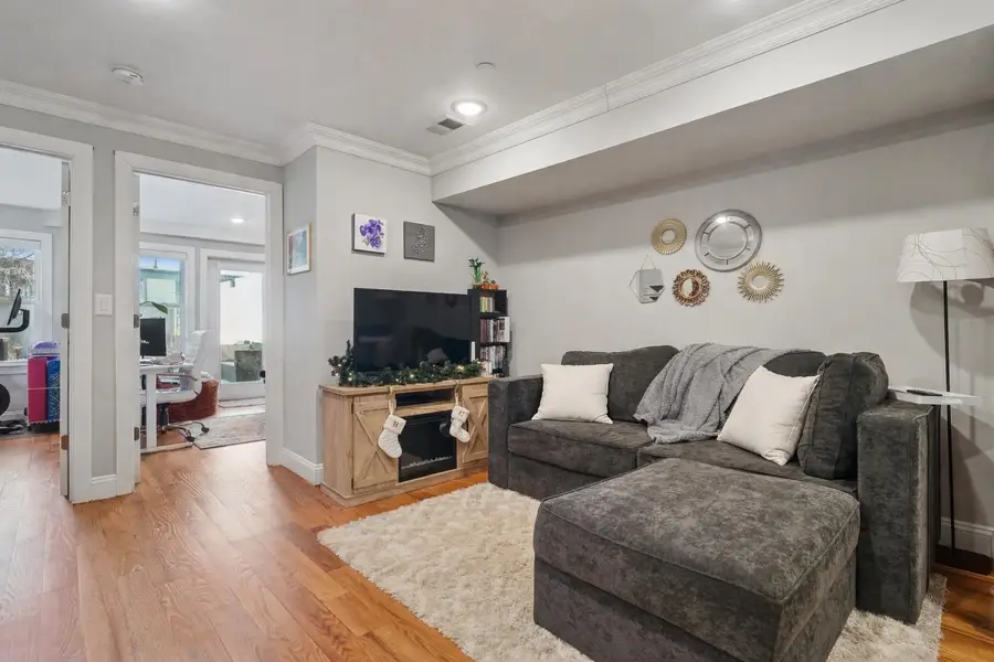 175 VAN HORNE ST #1, Jersey City, NJ 73043-336 - #3