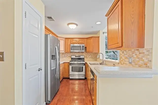 119 ABBIE CT, Guttenberg, NJ 07093 - #3