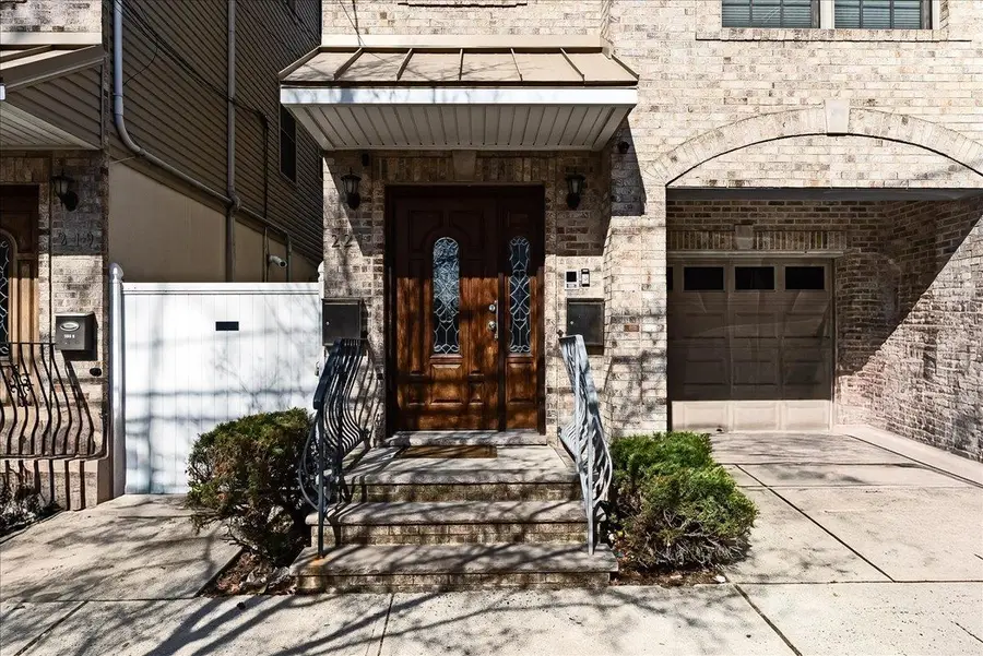 221 SHERMAN AVE #2, Jersey City, NJ 07307 - #2