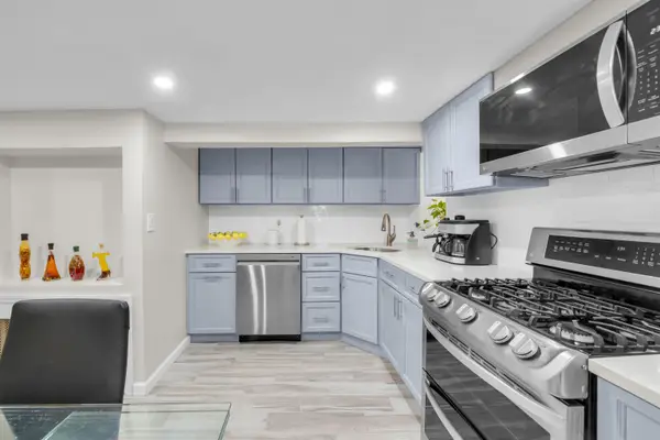 4319 DURHAM AVE, North Bergen, NJ 07047