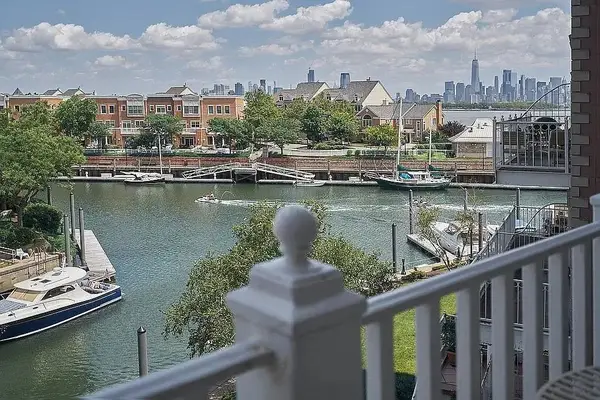 111 SHEARWATER CT EAST #34, JC, Greenville, NJ 07305