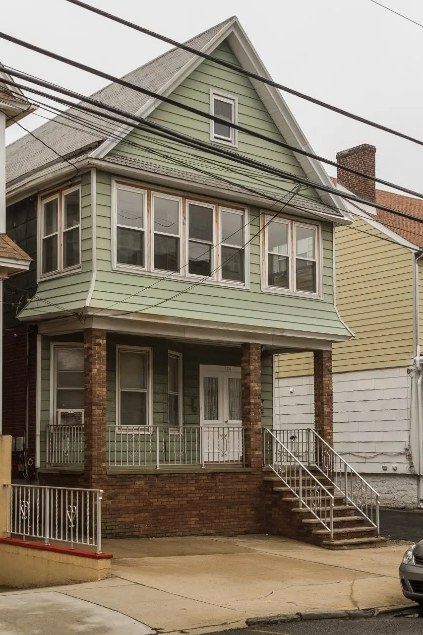 124 WEST 54TH ST, Bayonne, NJ 07002 - #1