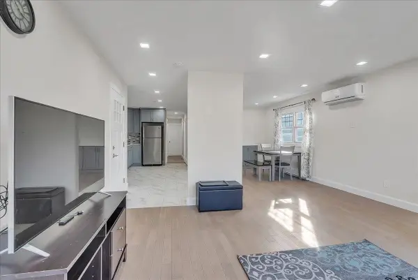 69 HOPKINS AVE, JC, Heights, NJ 07306