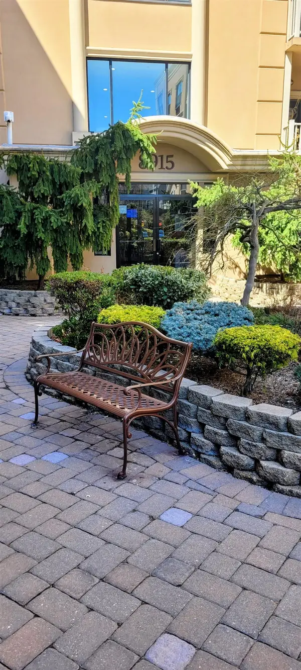 8915 BERGENWOOD AVE #4, North Bergen, NJ 07047