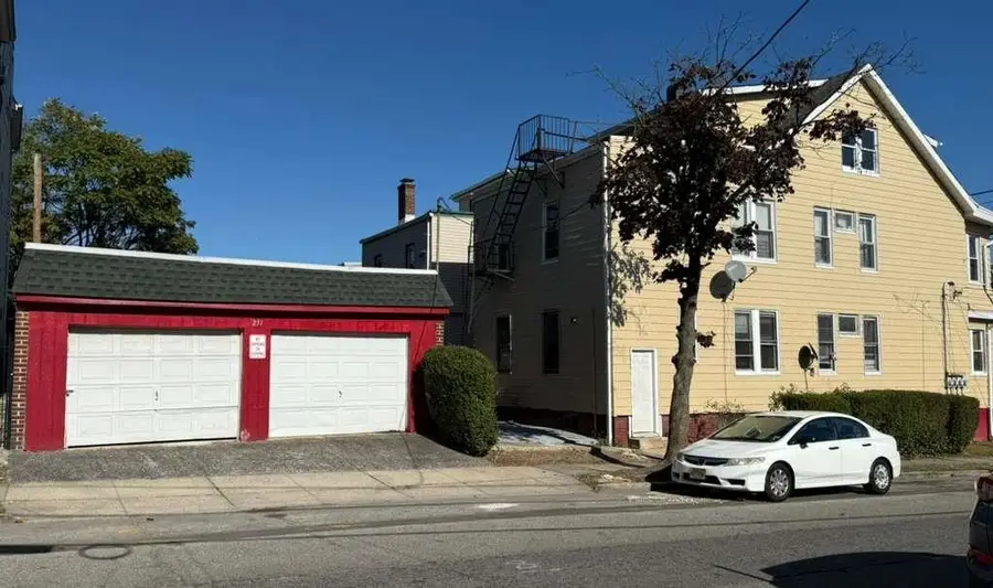 231 MYRTLE AVE, Irvington, NJ 07111 - #2