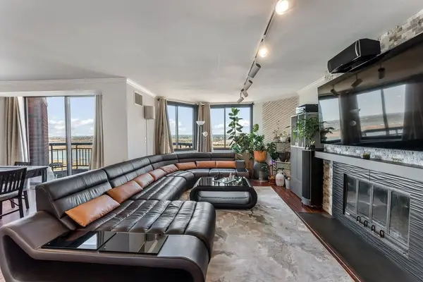 2110 HARMON COVE TOWER, Secaucus, NJ 07094