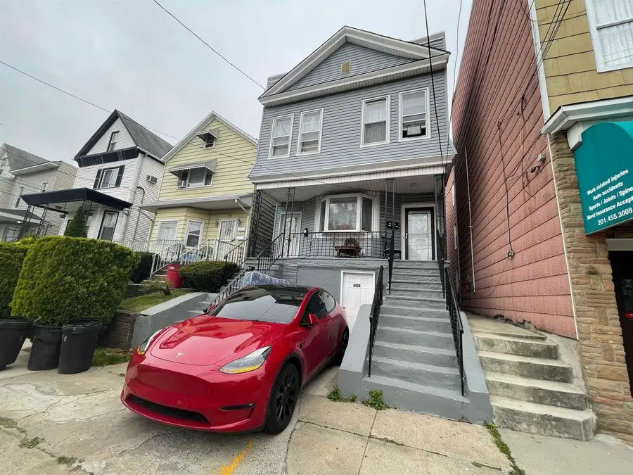133 AVENUE B, Bayonne, NJ 07002 - #2