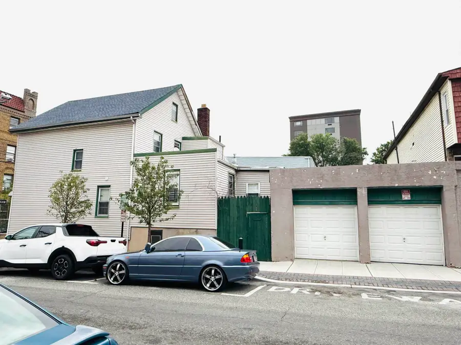 149 37TH ST, Union City, NJ 07087 - #3
