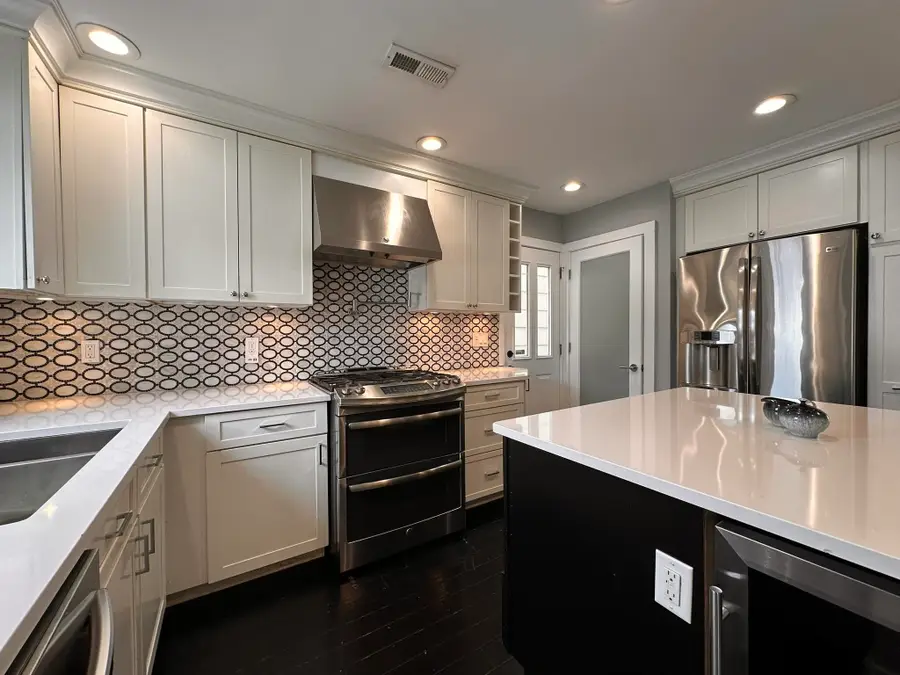 286 CLENDENNY AVE, Jersey City, NJ 07304 - #3