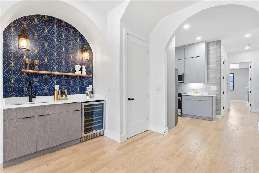 81 LEXINGTON AVE #1, Jersey City, NJ 07304 - #2